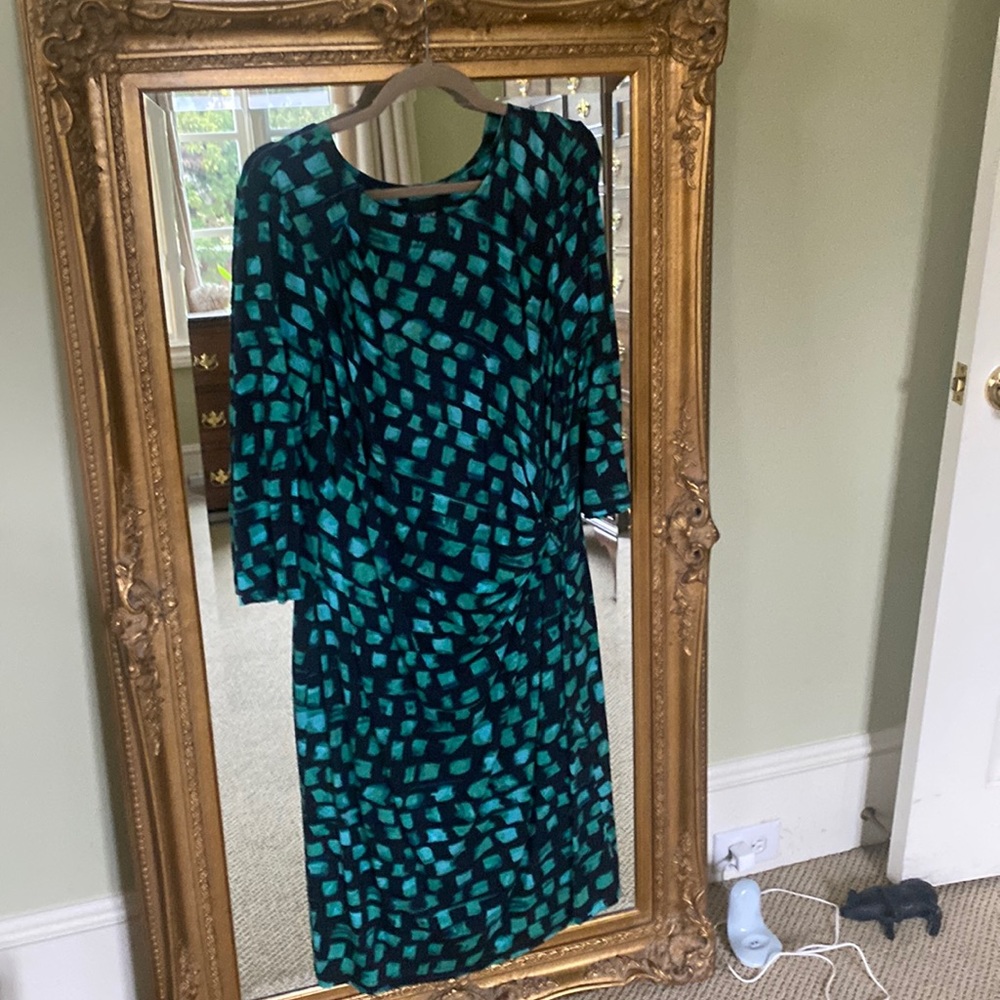 Nic and Zoe dress
